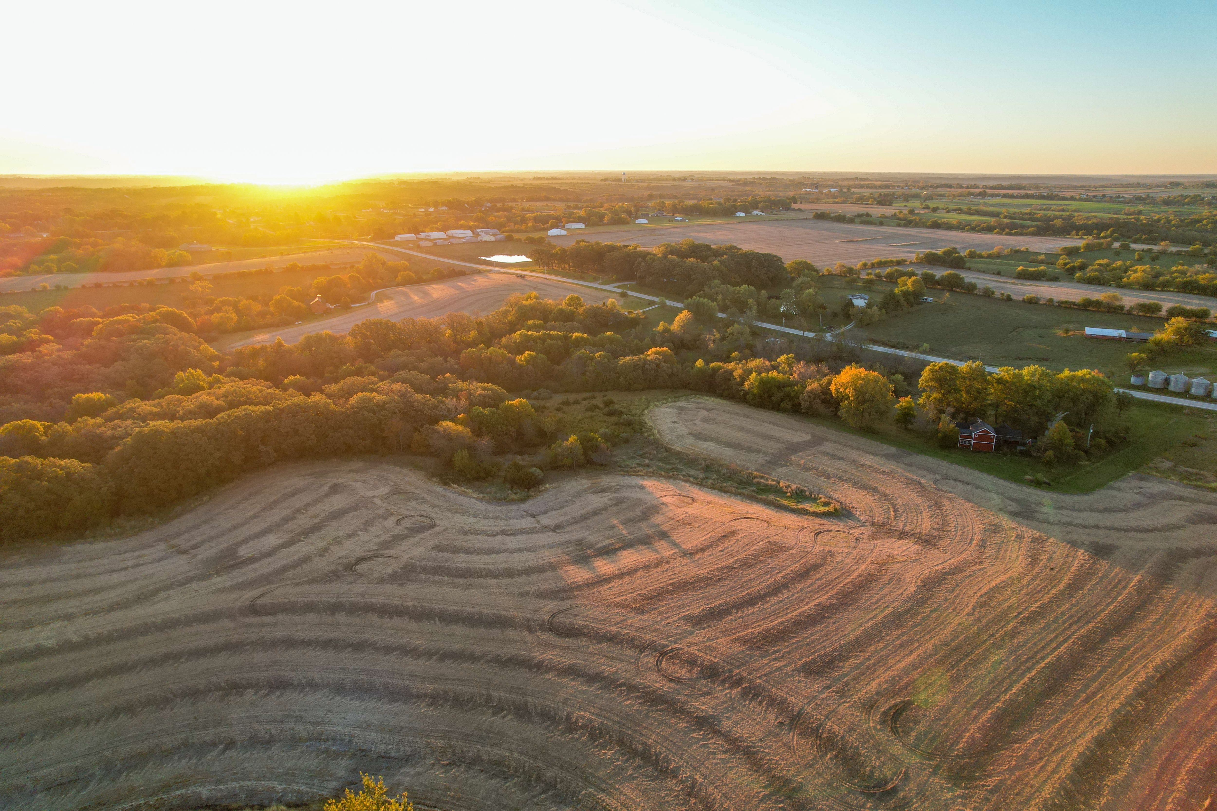 Listing Photo: 18712-Photo Oct 22 2025 7 51 18 AM